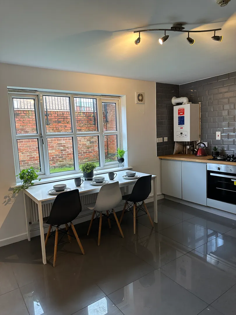 12-Bed Student Complex – Denison Court. - Image 2